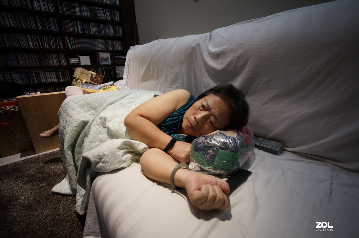 M240+50/2+28/2 VS A7M2+45/1.7+15/4.5III+CZJ35/2.4