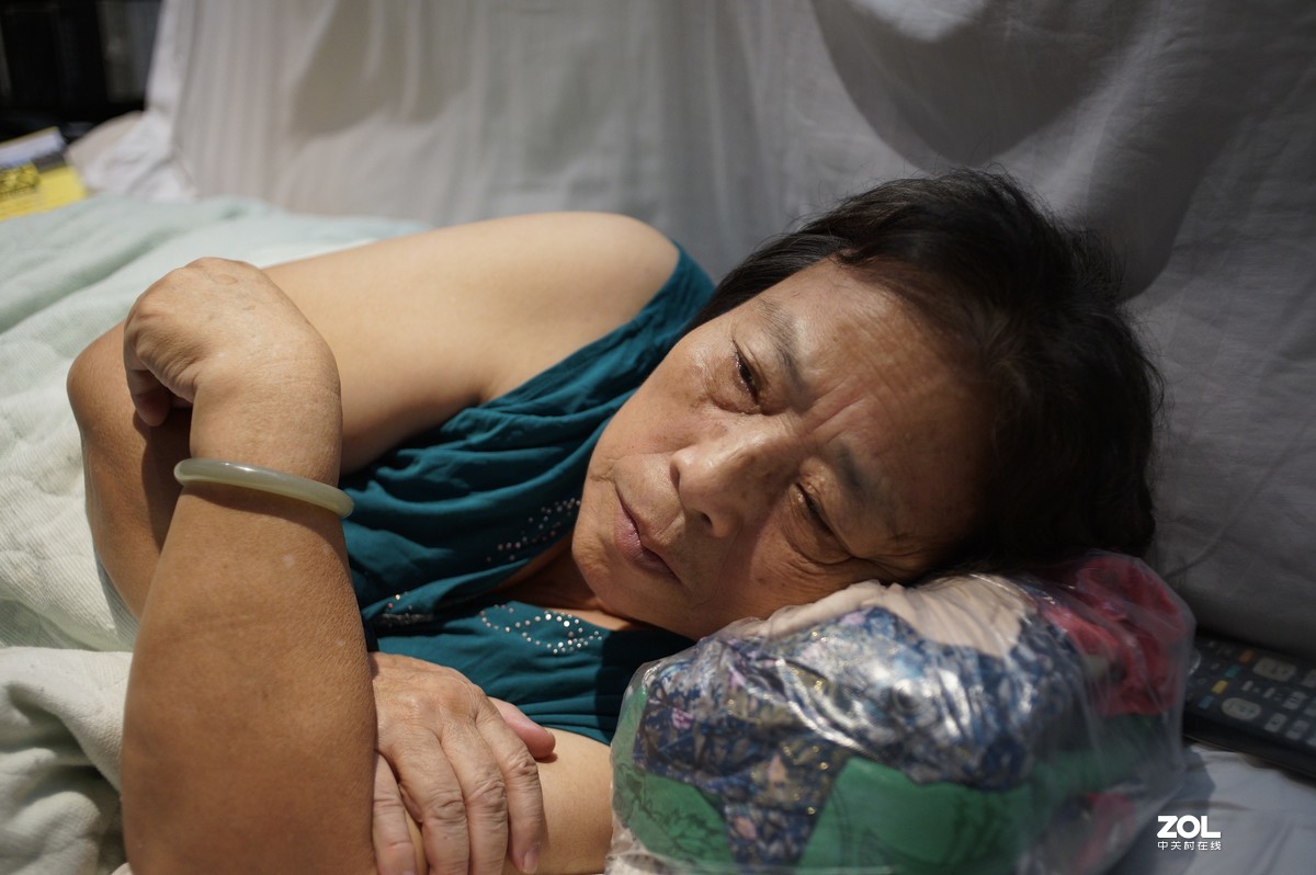 M240+50/2+28/2 VS A7M2+45/1.7+15/4.5III+CZJ35/2.4