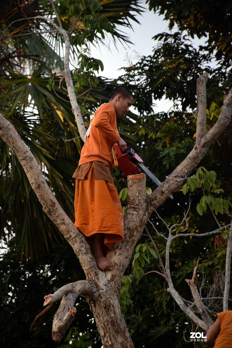 乌多姆赛 风情纪实（续）