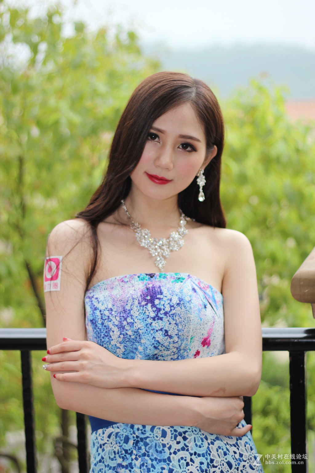 南昆山富力养生谷美女一