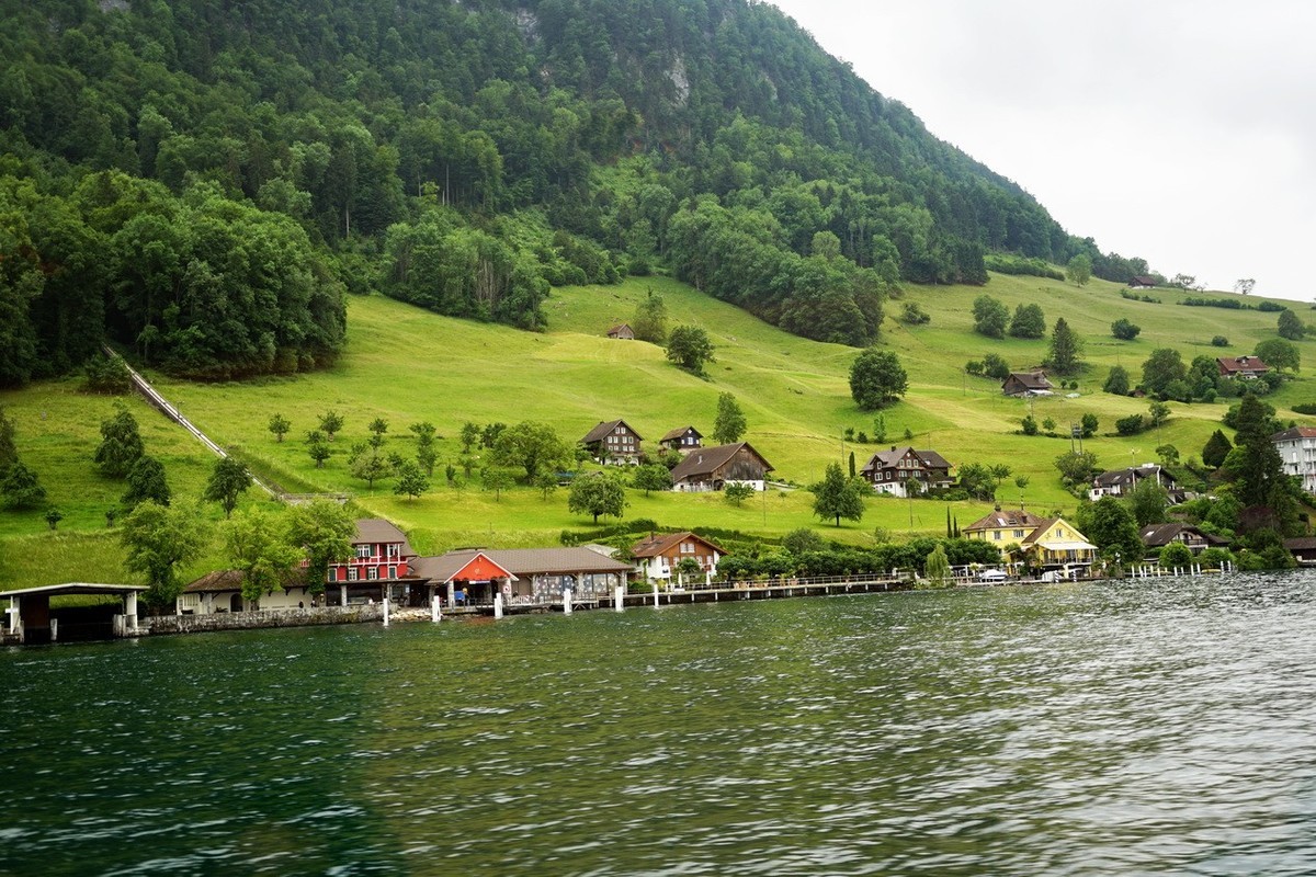 2019-06-08 Luzien比尔根湖边的老爷车