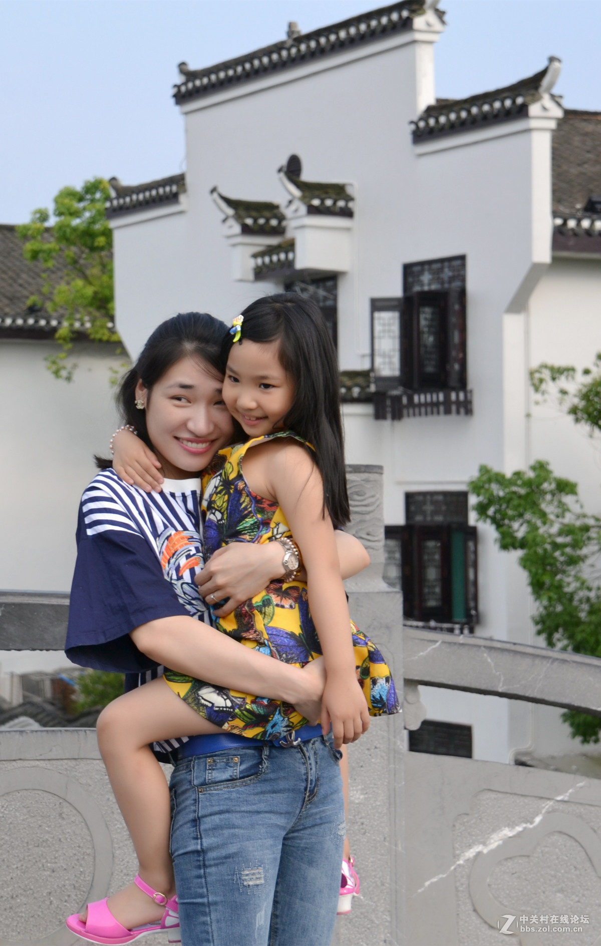 携适马18-200扫街抓拍！