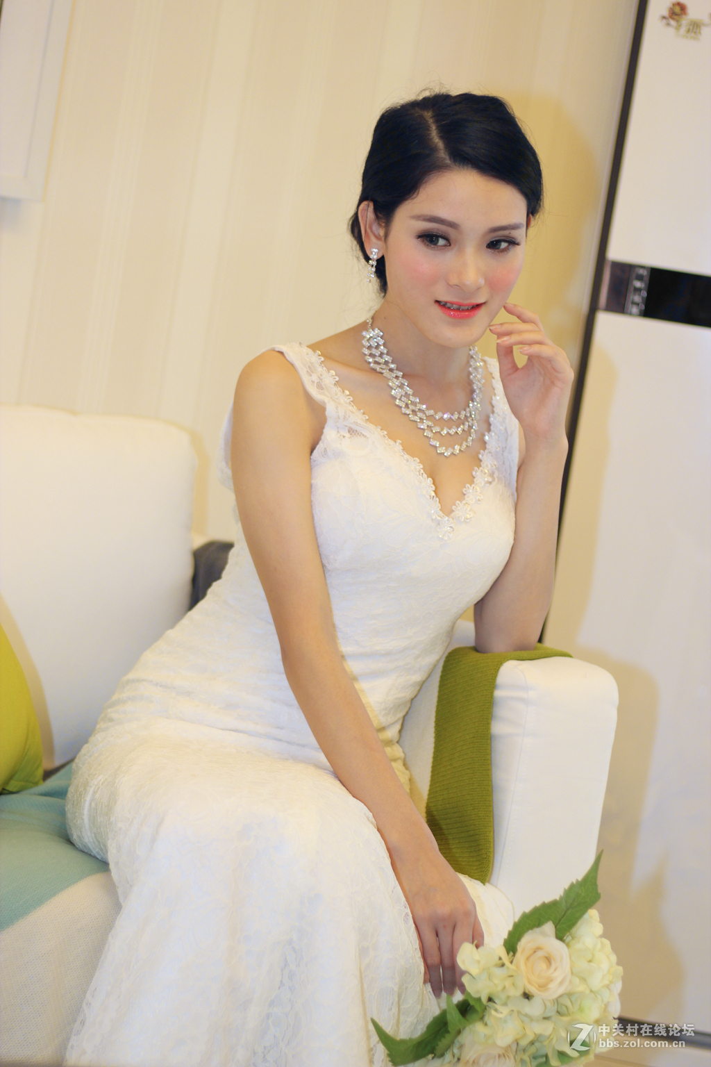 南昆山富力养生谷的美女二