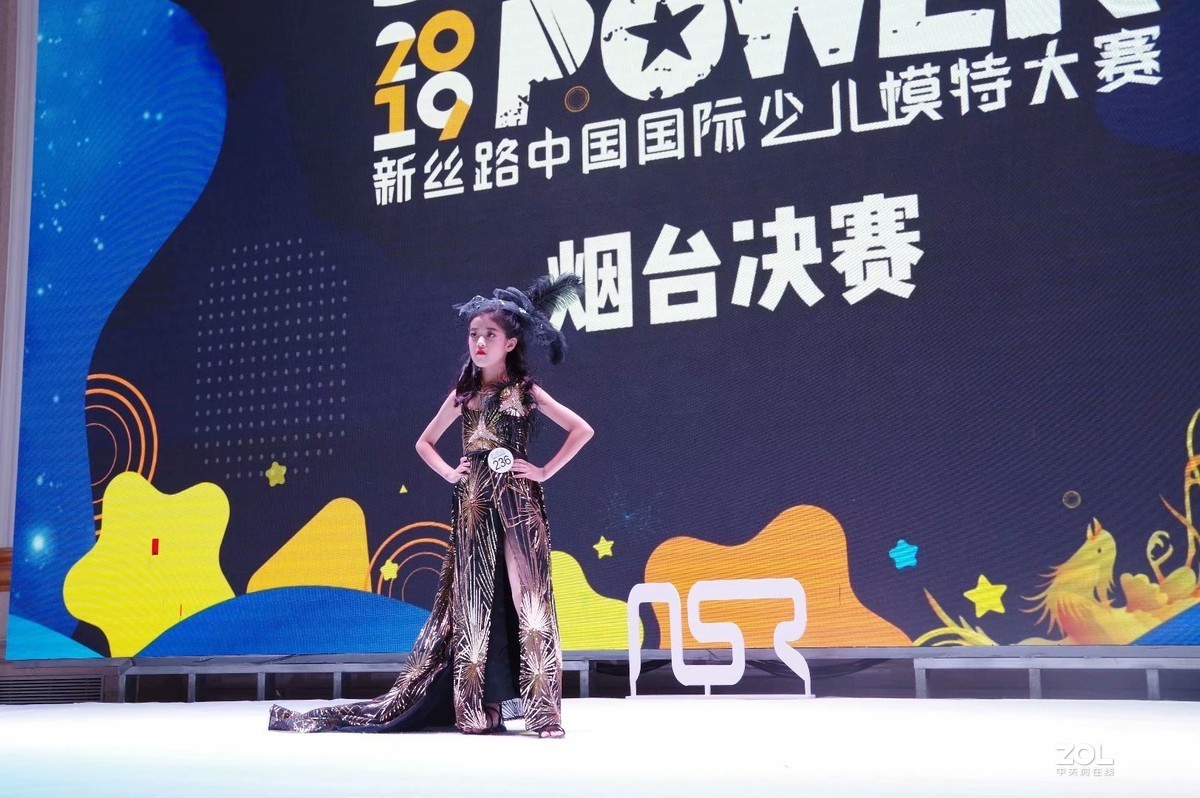 莱州源舞园小模特在烟台比赛影像