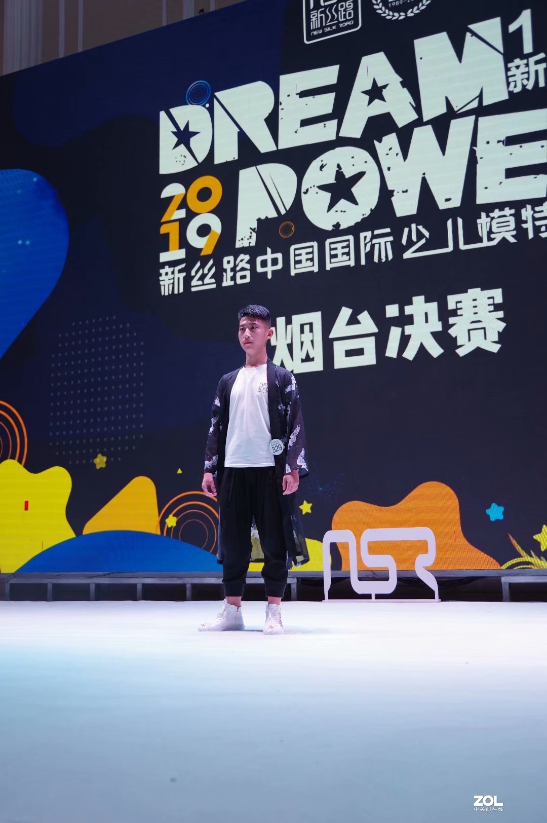 莱州源舞园小模特在烟台比赛影像