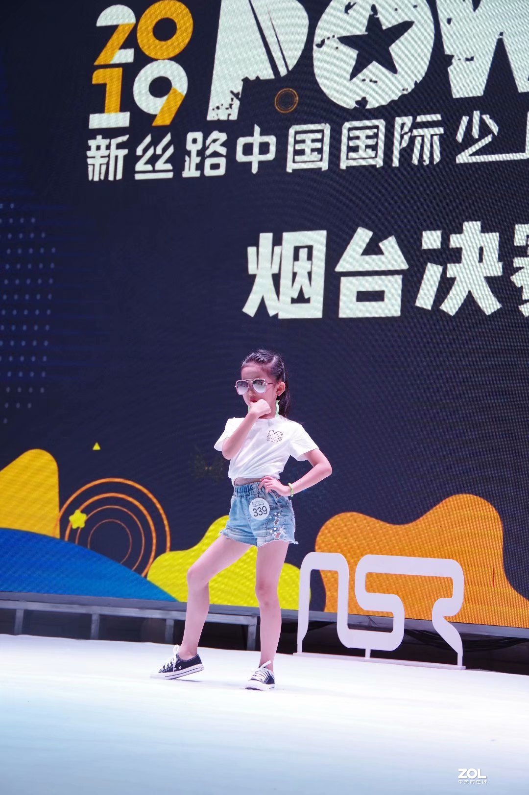 莱州源舞园小模特在烟台比赛影像