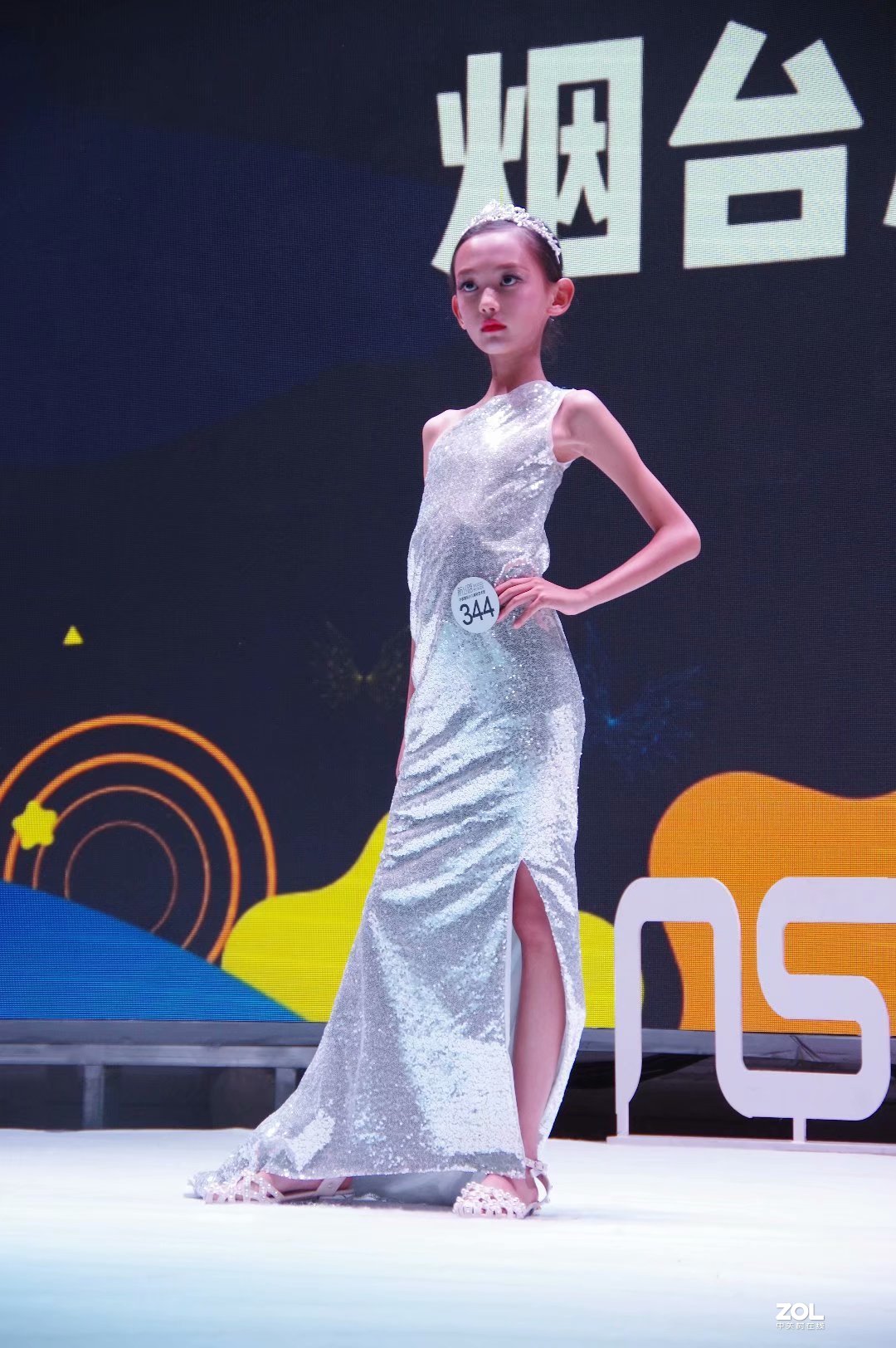 莱州源舞园小模特在烟台比赛影像