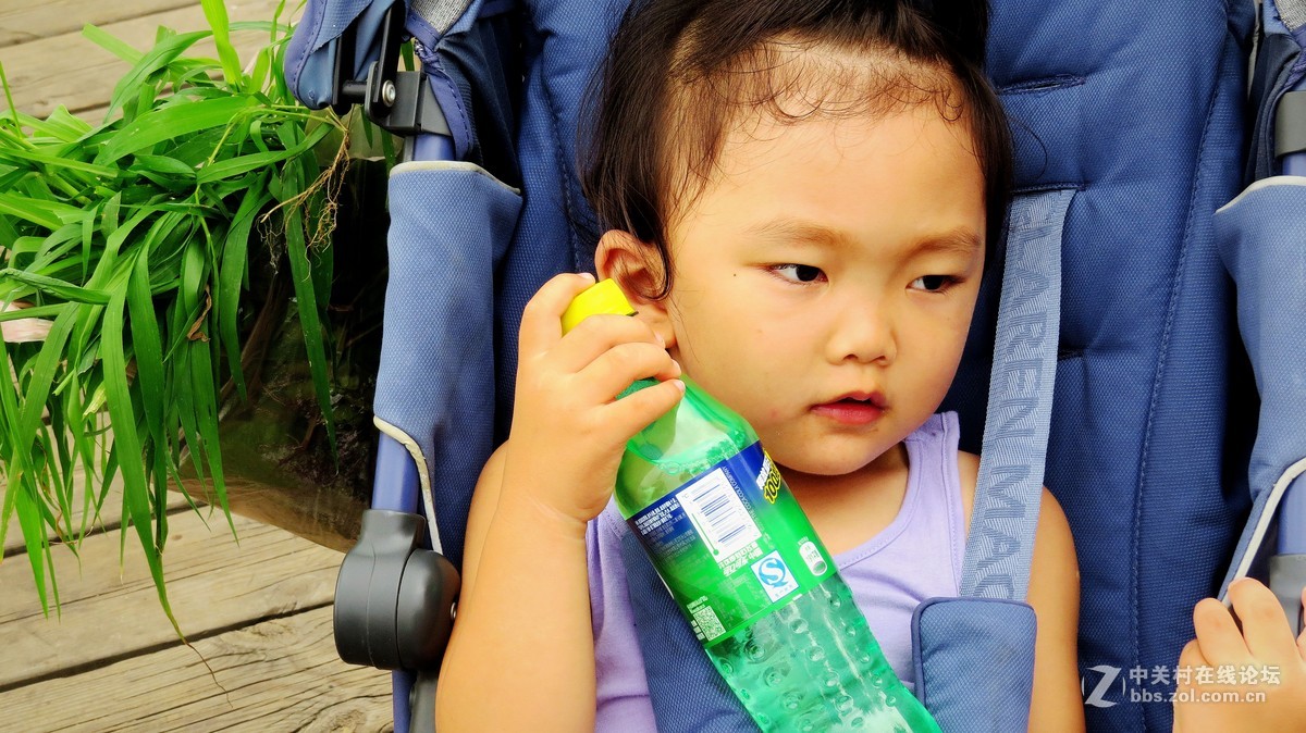 习作随拍小坏蛋------2015.7.31日沈阳浑河长白岛森林公园 抓拍 儿童 人物