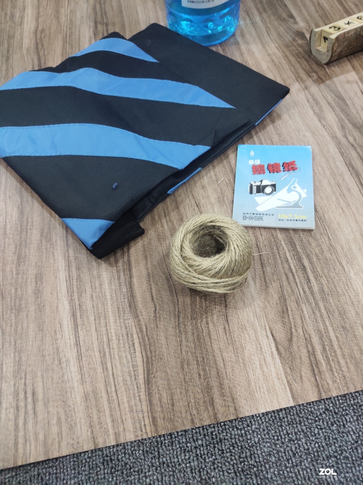 求助】请问下相机拍出来的照片色彩不准确，偏红色，白平衡也调了多次，还是偏色~