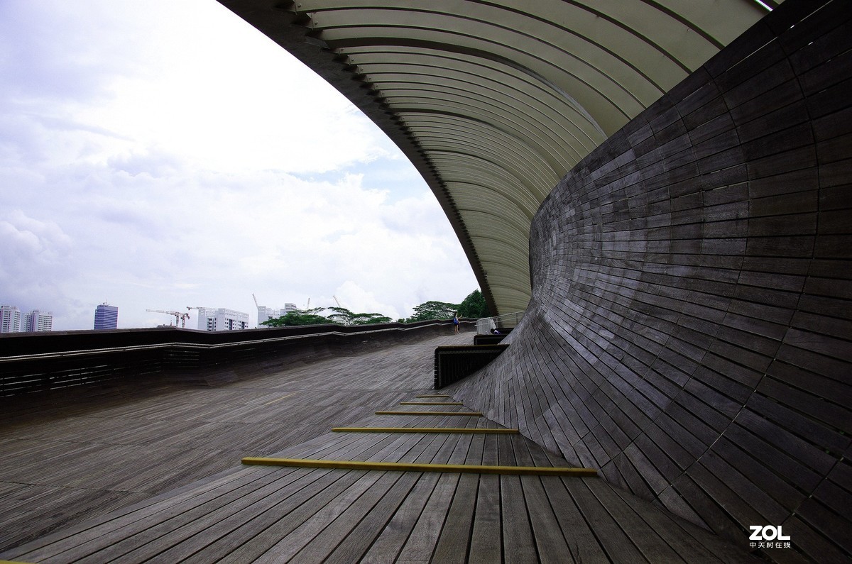 【狮城散记（二十六）】亨德森波浪桥