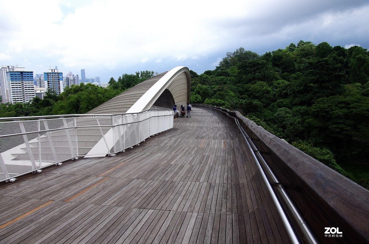 【狮城散记（二十六）】亨德森波浪桥