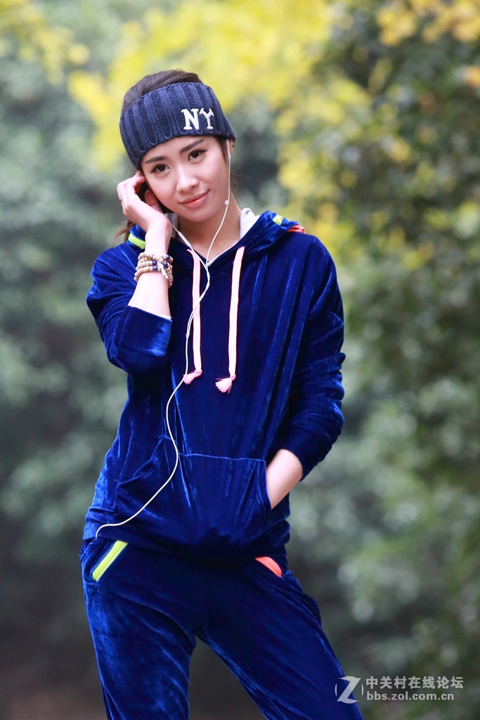 大炮蹭拍MM(腾龙150-600）