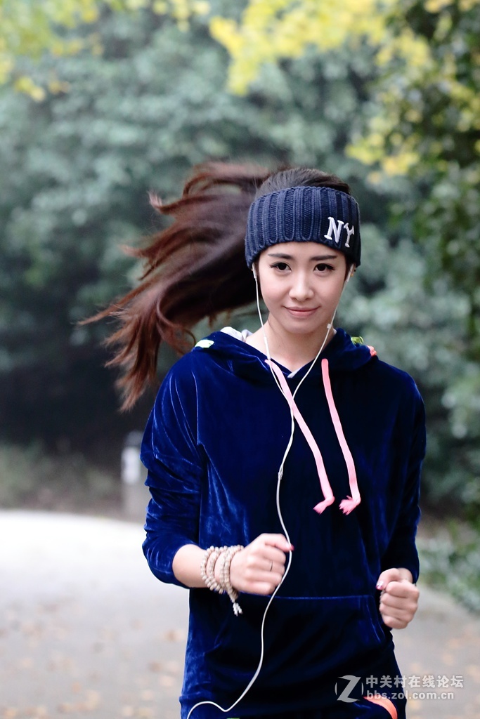 大炮蹭拍MM(腾龙150-600）