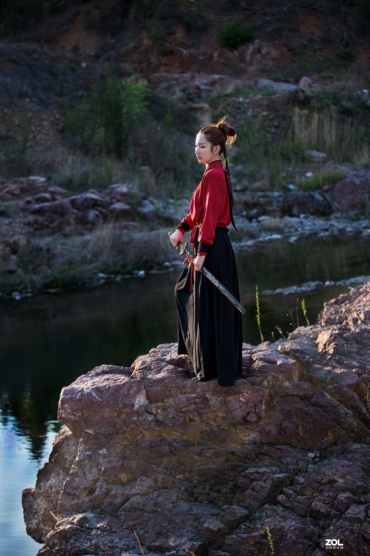 侠女演绎（二）------冷暖结合影调习作-中关村在线摄影论坛