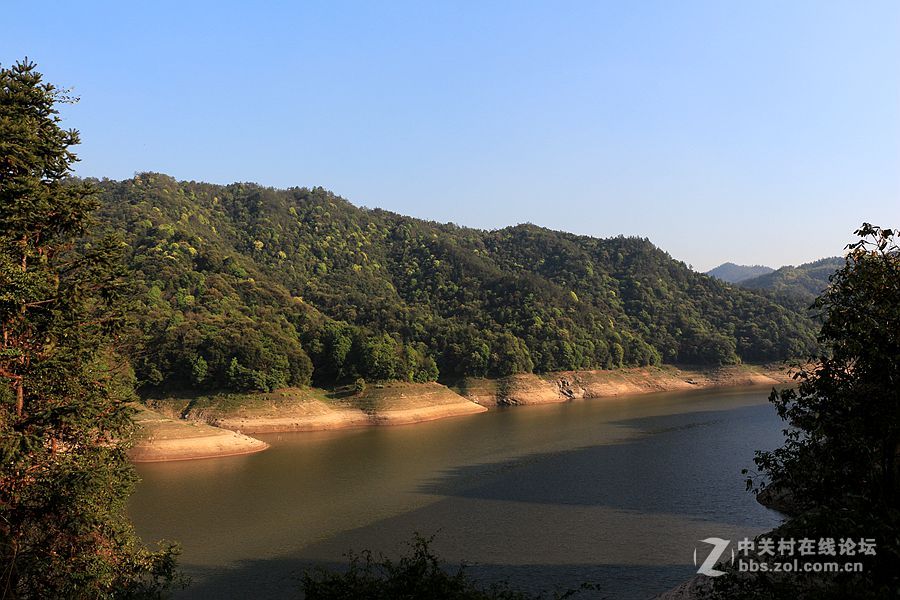 龙门滩湖心岛