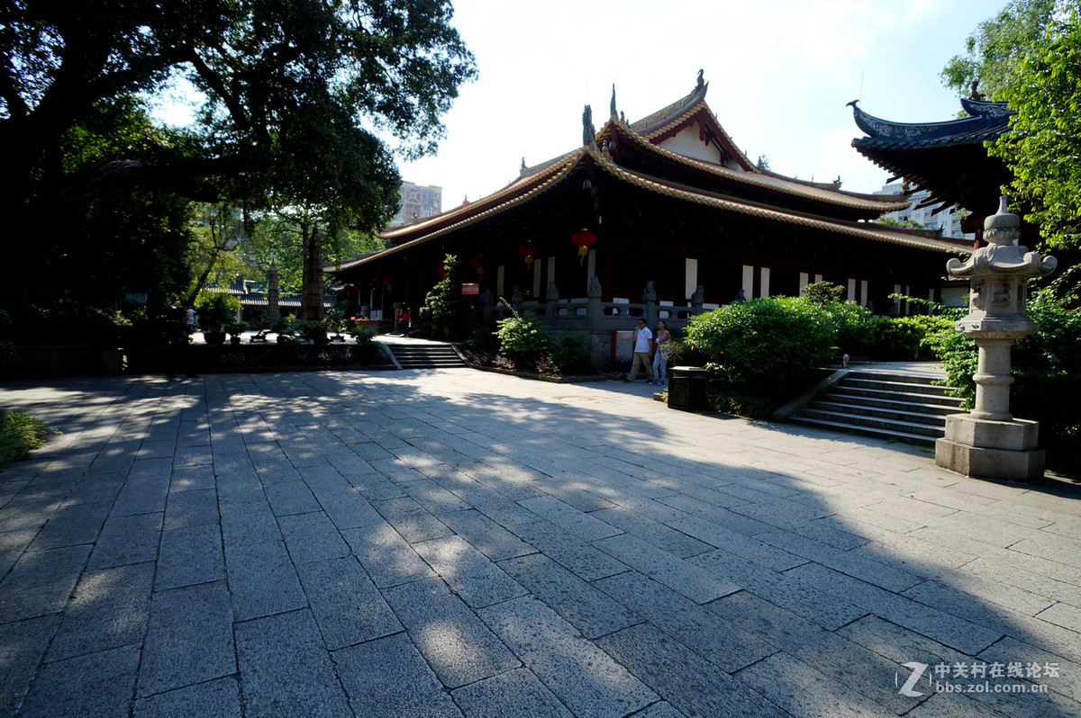 心若清净，无处不清净;心若庄严，无处不庄严;心若佛国，无处不佛国。