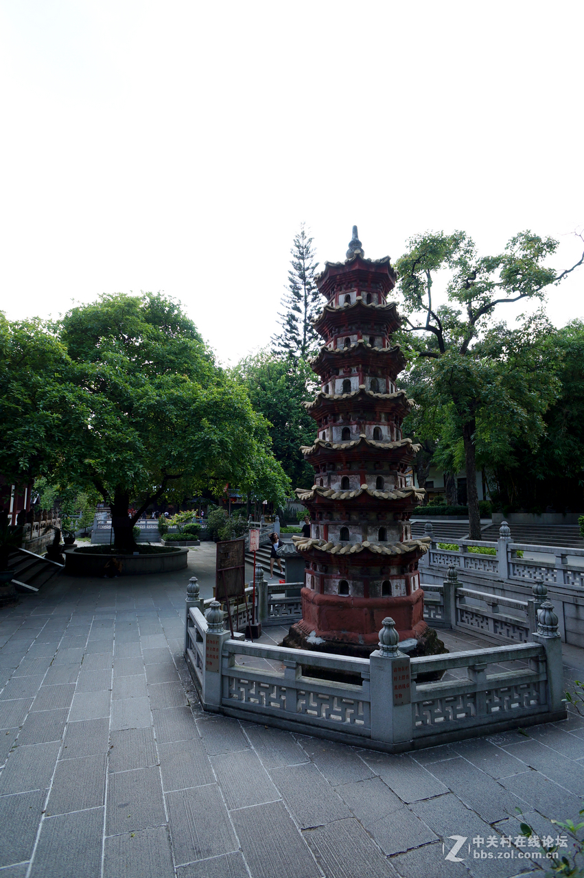 心若清净，无处不清净;心若庄严，无处不庄严;心若佛国，无处不佛国。