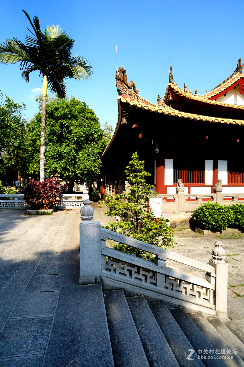 心若清净，无处不清净;心若庄严，无处不庄严;心若佛国，无处不佛国。