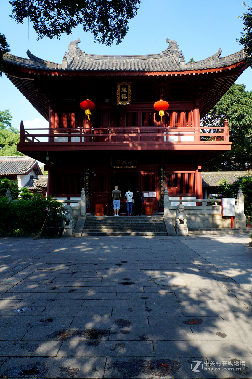 心若清净，无处不清净;心若庄严，无处不庄严;心若佛国，无处不佛国。