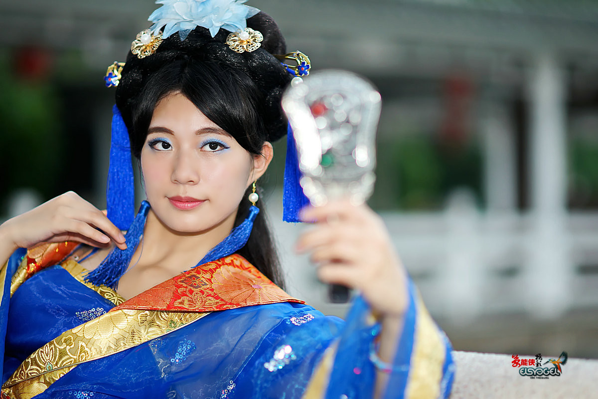 荔湖妩媚妖姬秋咏