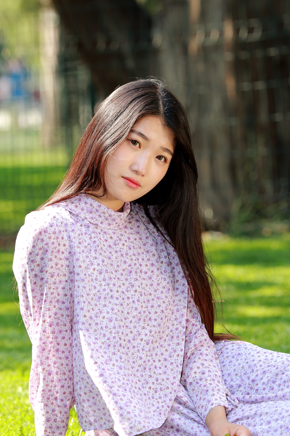 相约地坛品味初夏小美女梦依