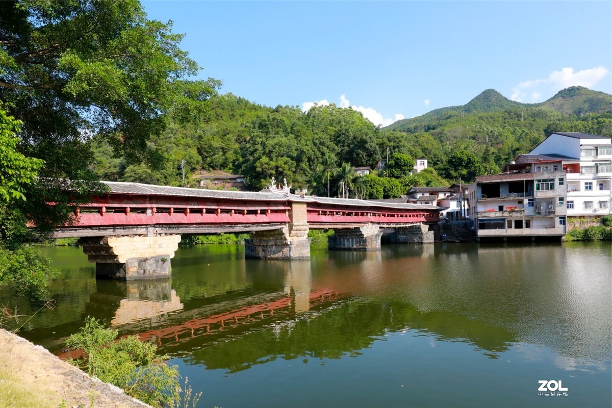 青山绿水小桥人家