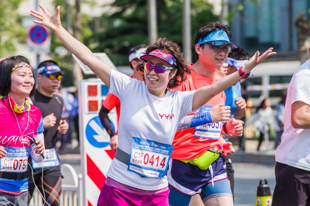 工商银行杯第32届大连国际马拉松赛九不以胜败论英雄