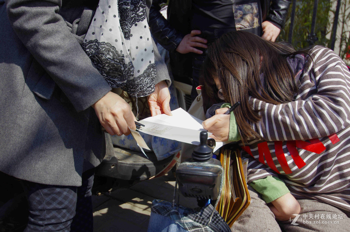 南锣鼓巷的超强卖书女