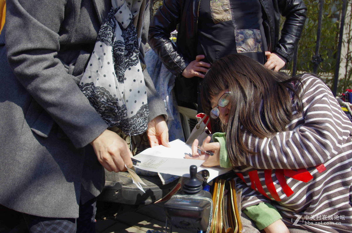 南锣鼓巷的超强卖书女