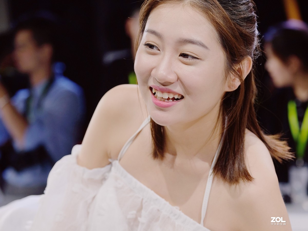 试试拍摄大头照