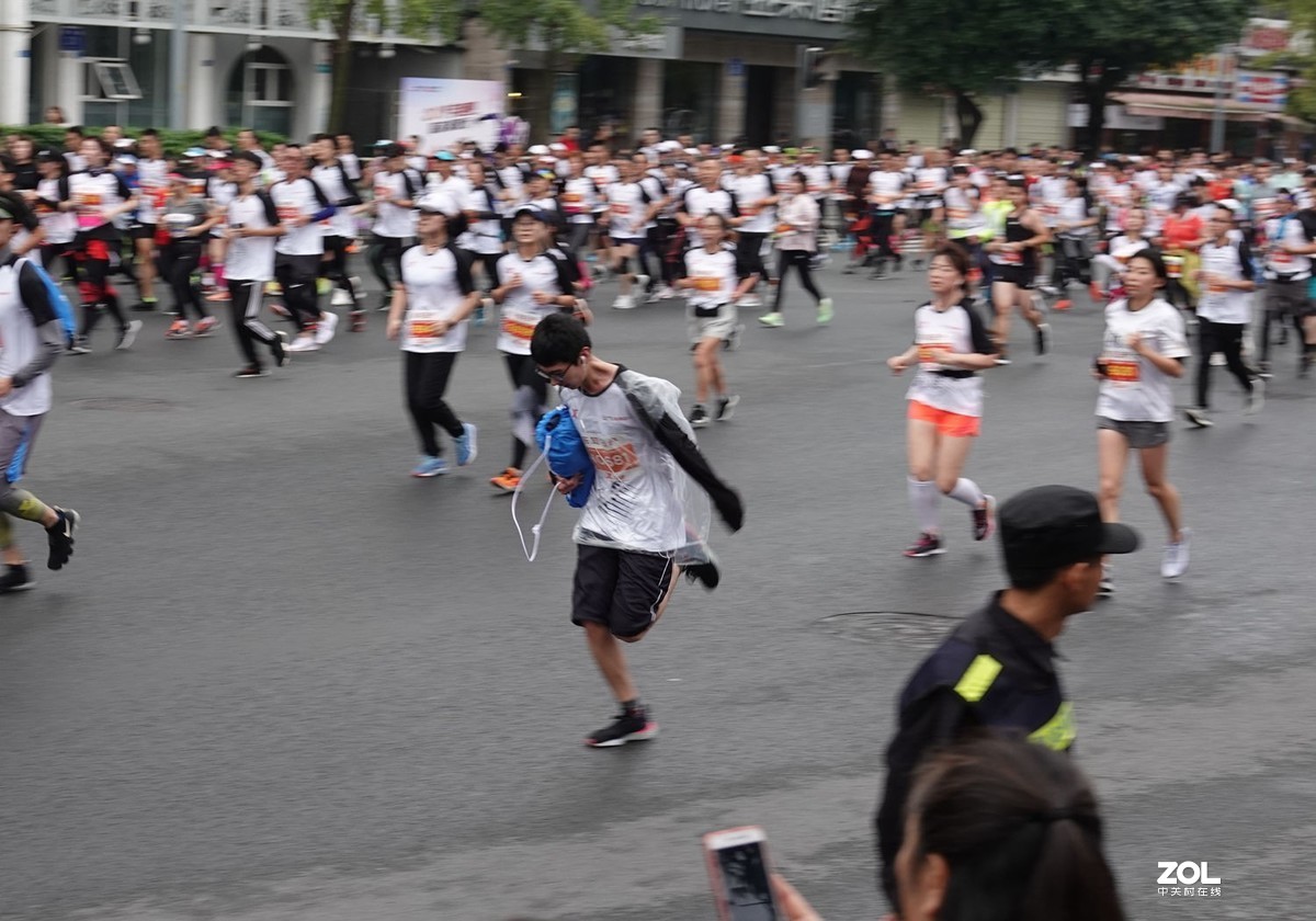 2019成马草堂南路口