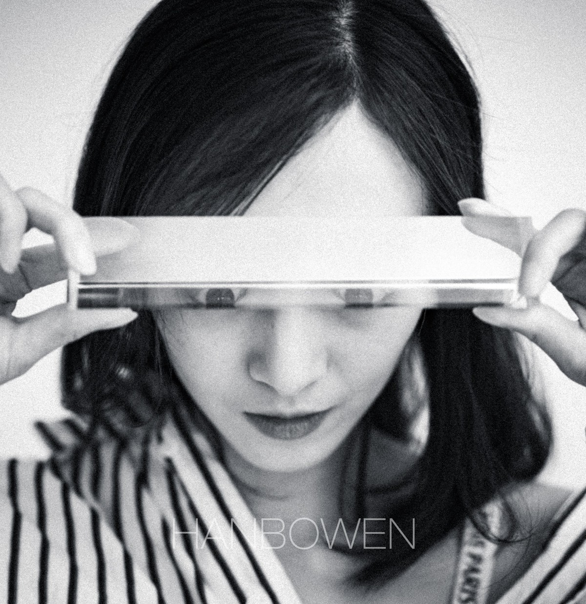 黑白情绪，女孩拍出这样的感觉实在令人感到惭愧