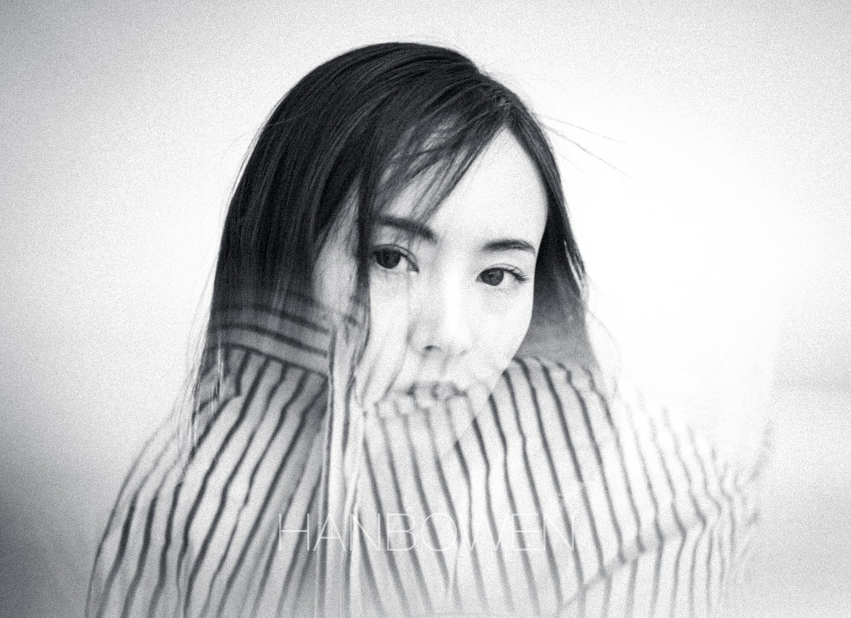 黑白情绪，女孩拍出这样的感觉实在令人感到惭愧