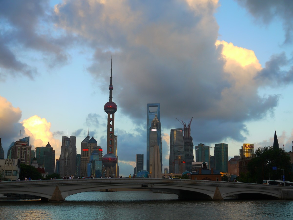 2012上海外滩蓝天白云