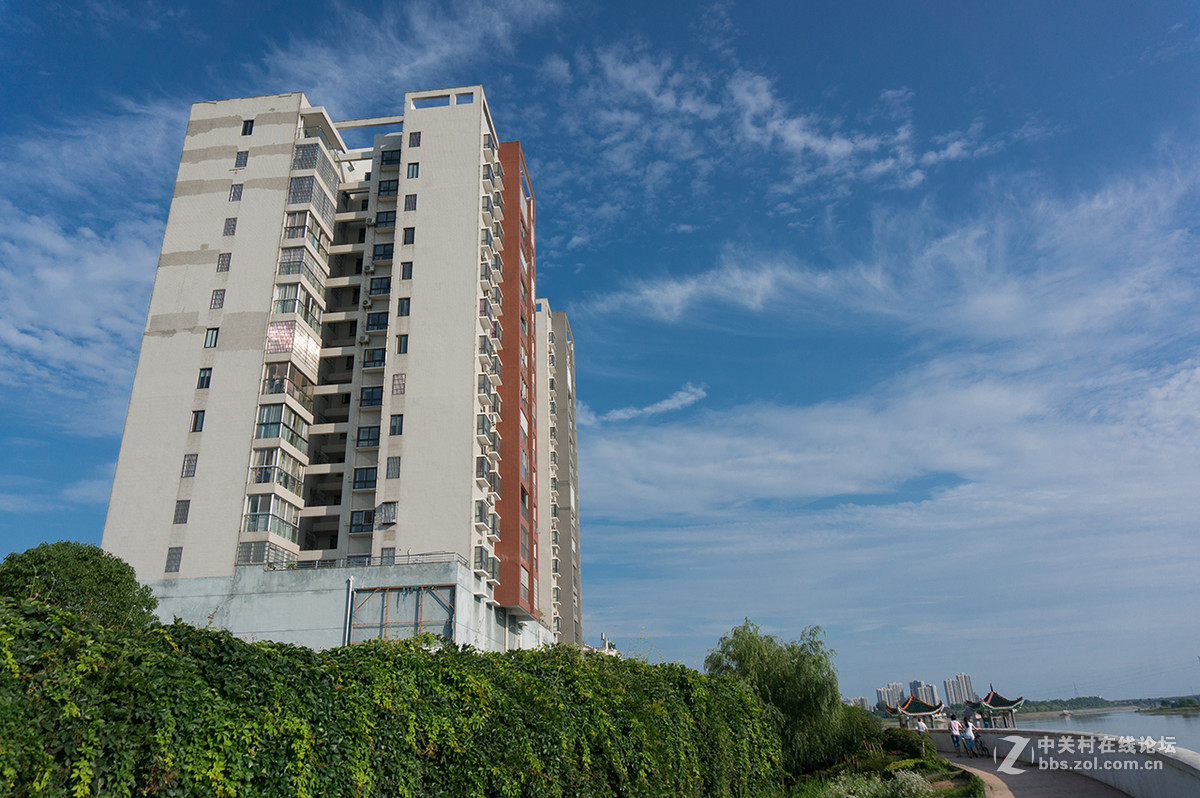 上班路上——一组蓝天白云报到