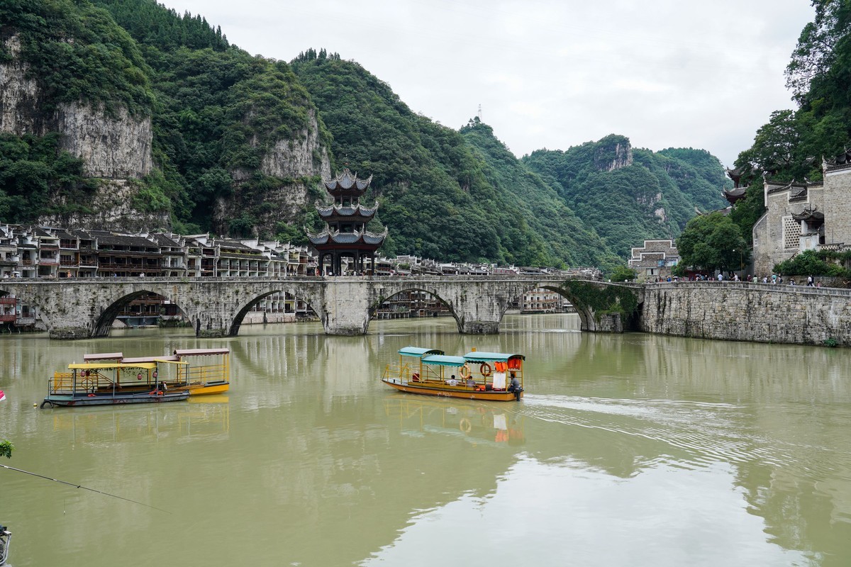 a7Rm3+FE 24-105mm F 4.0 G OSS ( 镇远古城试机随拍 )