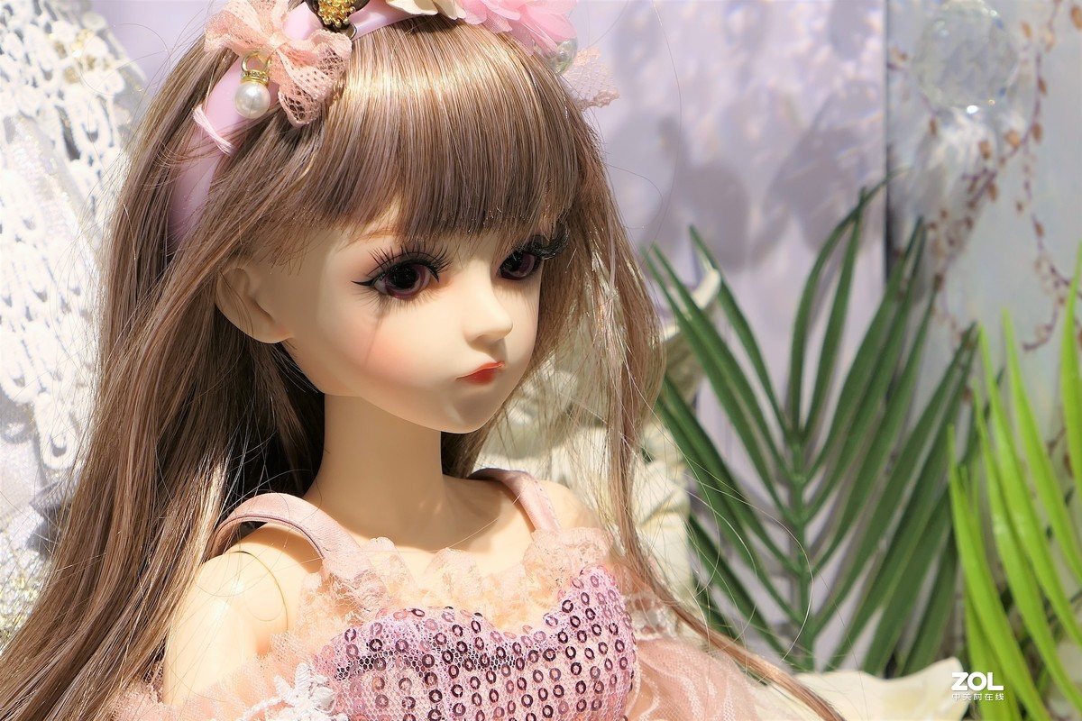 【可爱的小女孩】——摄于上海环球港