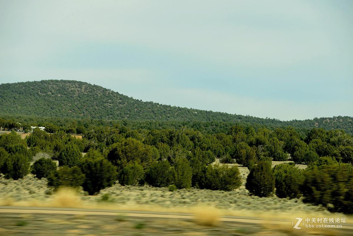 北美游之(109）【.美国西部沙漠地带，{66公路重鎮塞利格曼）】、】