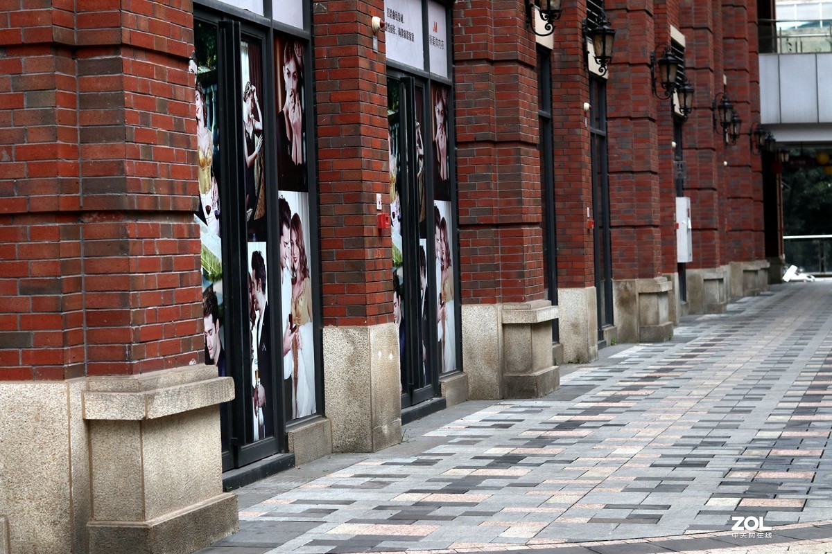 EOS M6 待复工复产的商业