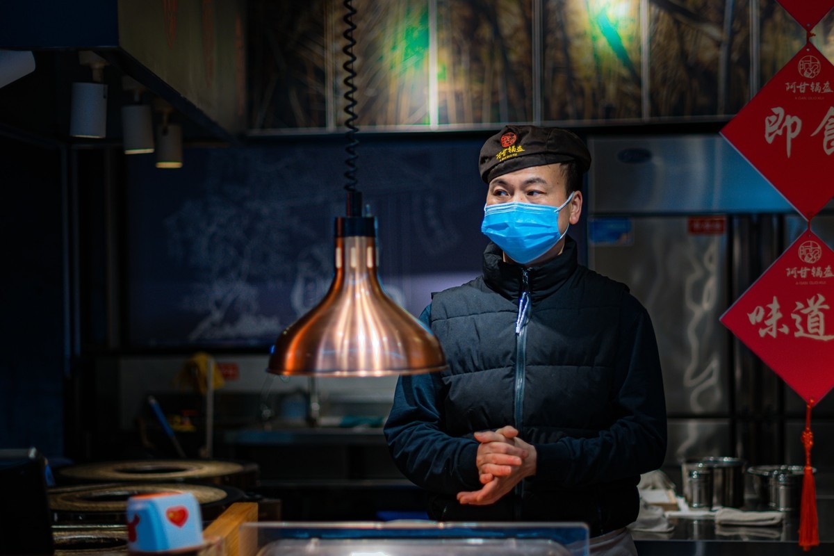 Z50 + 尼康 50/1.4G 扫街城隍庙