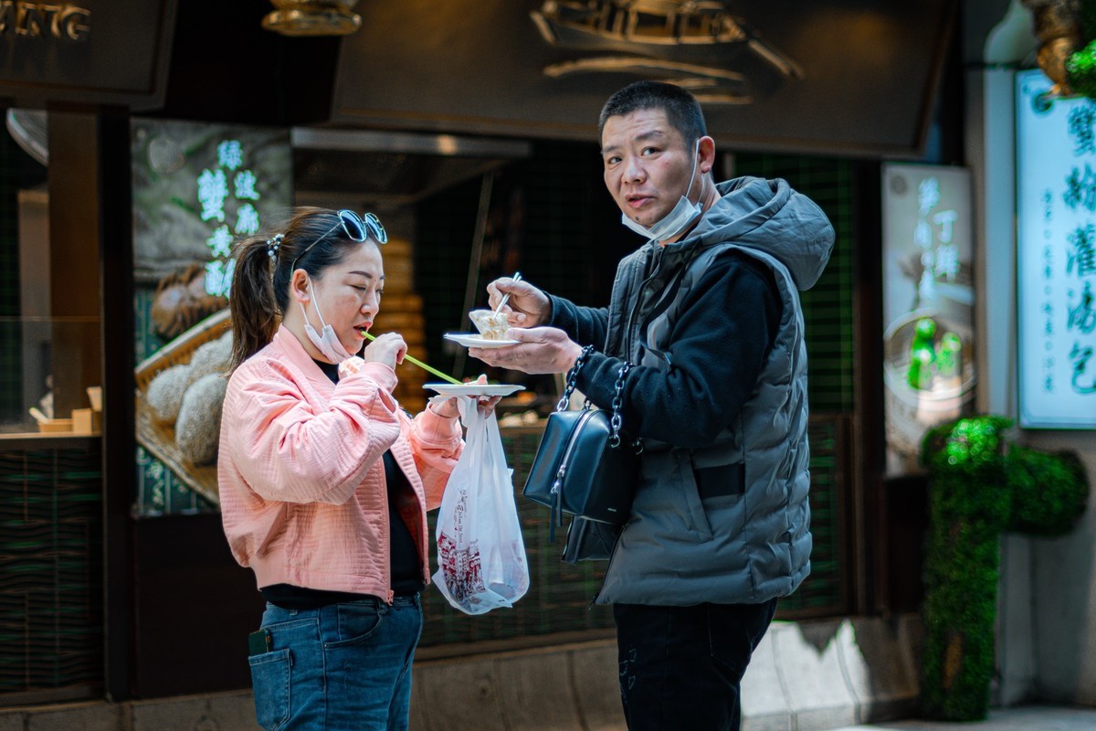 Z50 + 尼康 50/1.4G 扫街城隍庙