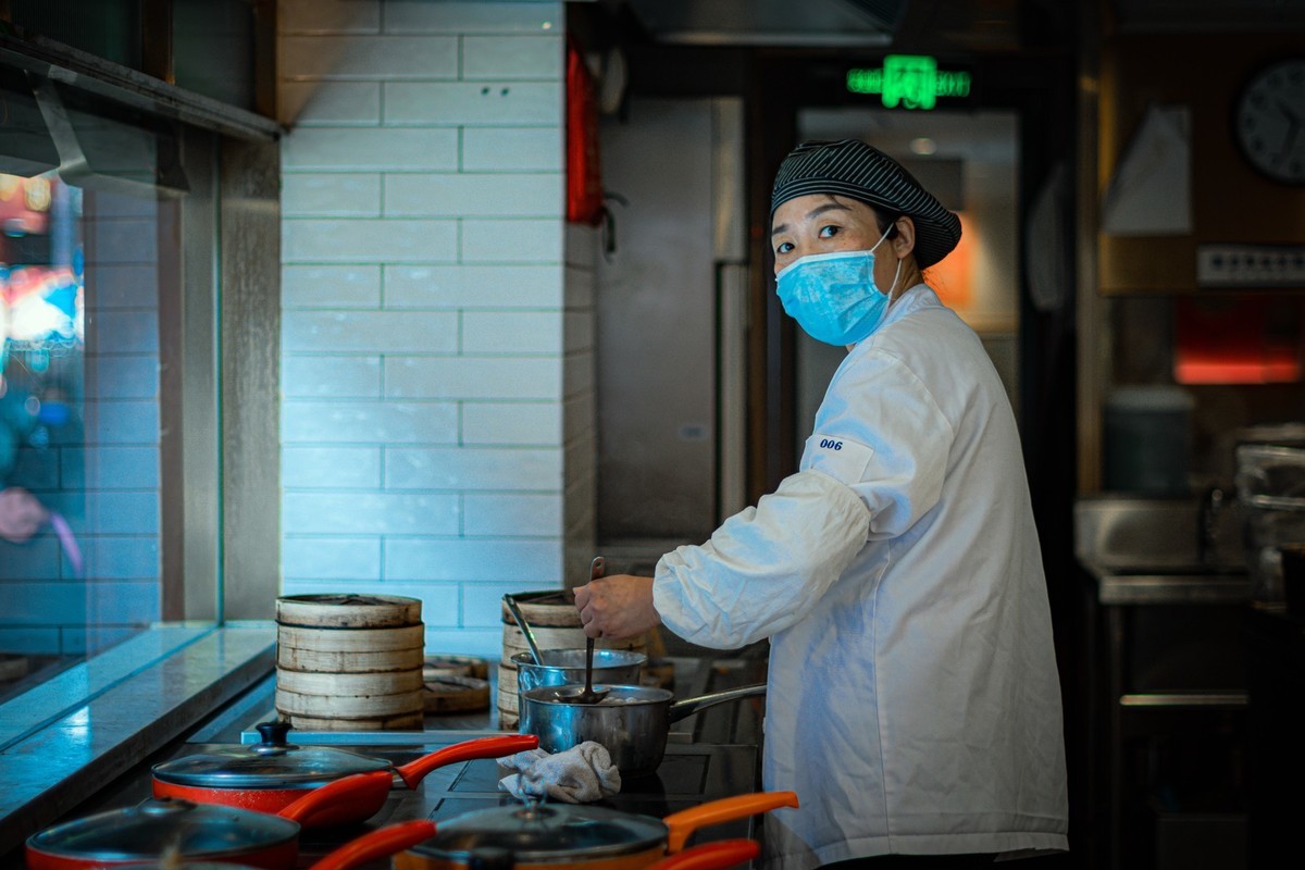 Z50 + 尼康 50/1.4G 扫街城隍庙