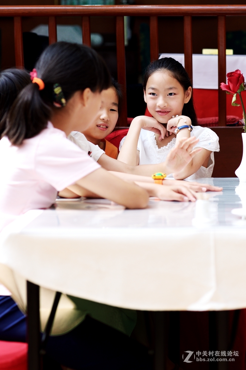 陪女儿去度假村15片