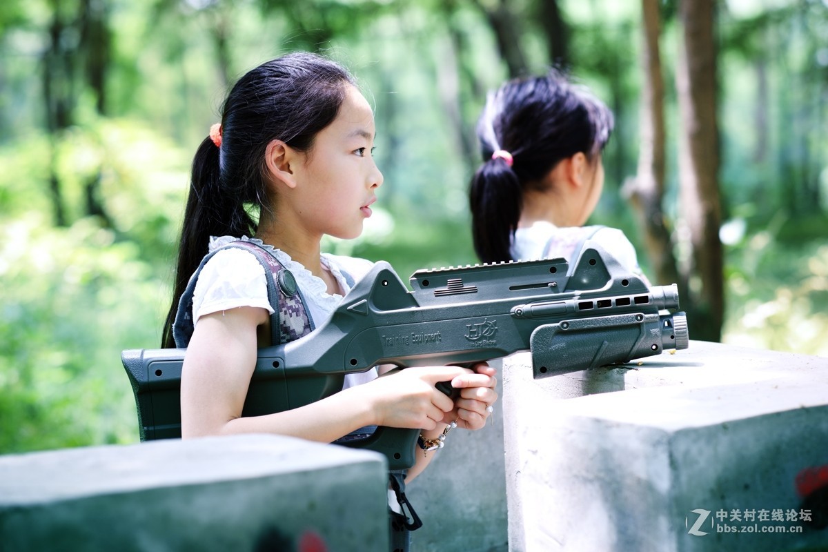 陪女儿去度假村15片