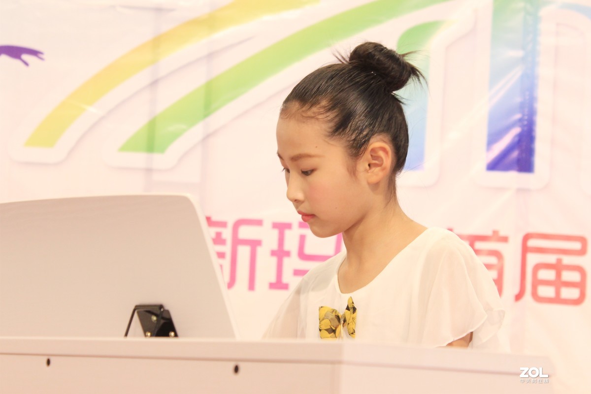 快乐的孩子们——钢琴演奏