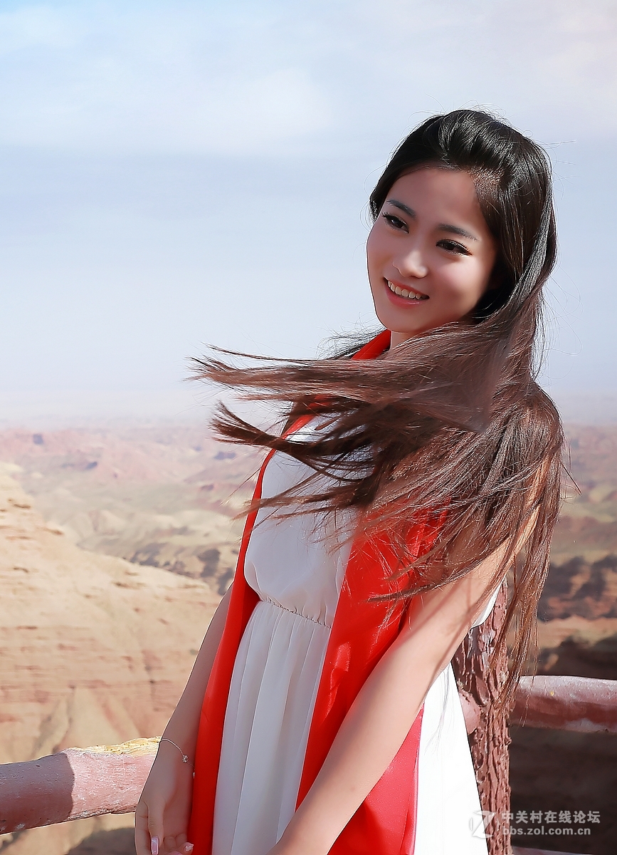 胭脂映丹霞（人像二）祁连山歌