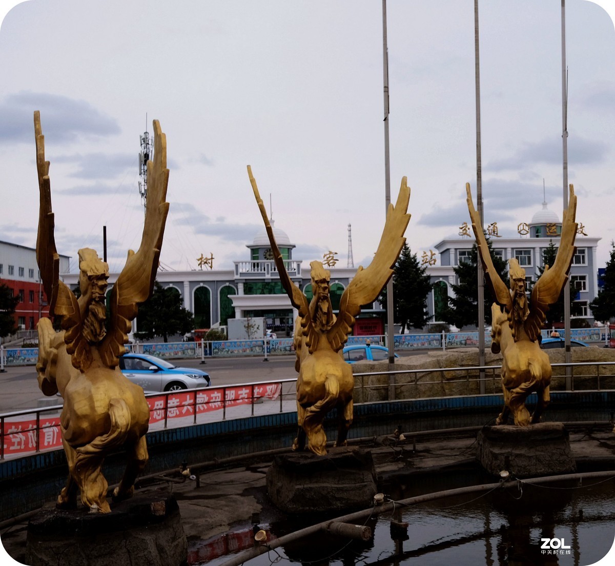 鄂伦春人家园雕像【太阳神阿波罗】{2}