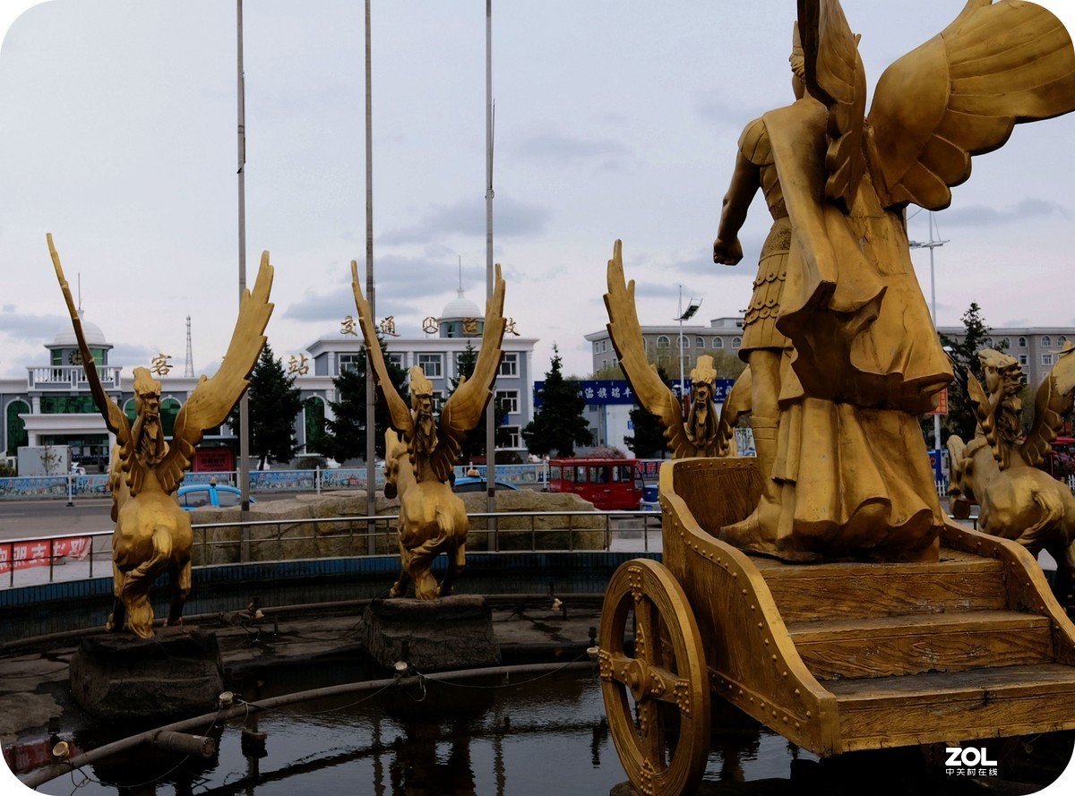 鄂伦春人家园雕像【太阳神阿波罗】{2}