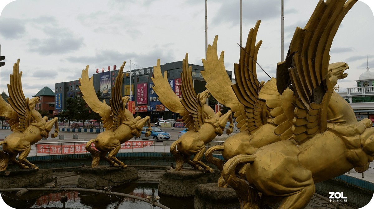 鄂伦春人家园雕像【太阳神阿波罗】{2}