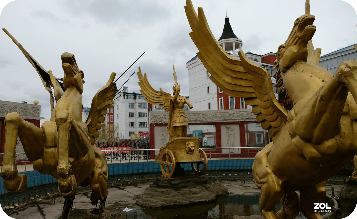 鄂伦春人家园雕像【太阳神阿波罗】{2}